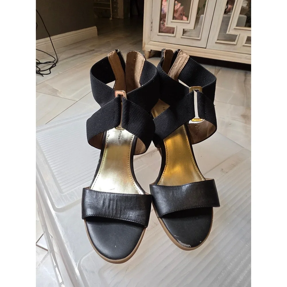 Tommy Hilfiger Black Leather Wedge Sandals Gold Footbed Elastic Straps Size 6.5M